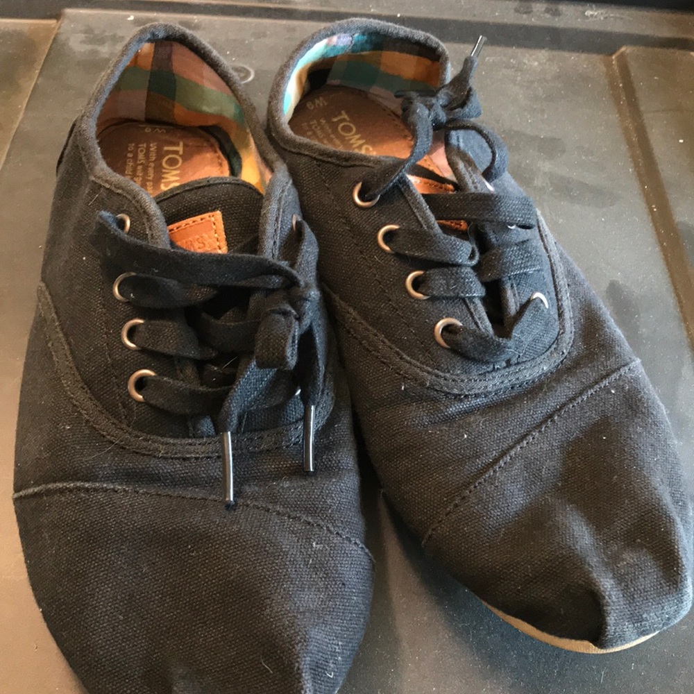 Black lace up Toms